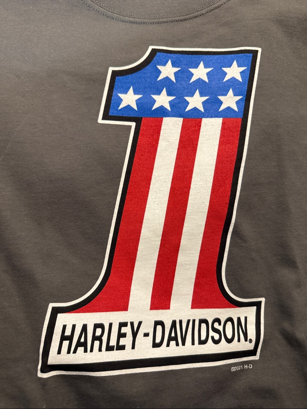 Harley Davidson #1 Men XL Gray Tee Flag NWT